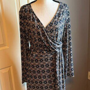 Long Sleeved V-neck A-Line Wrap Dress with Tie Closure, XL, Blue/White/Tan, NWOT